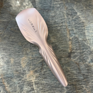 Plamine Clione SPA - Инновационная щетка для ухода за волосами