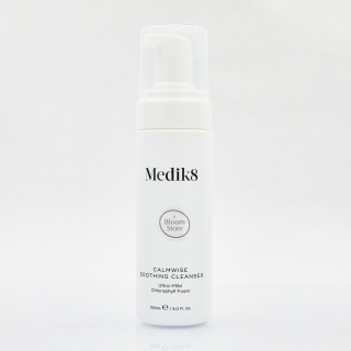 Medik8 Calmwise Soothing Cleanser Очищающая пенка для чувствительной кожи