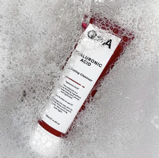 Q+A Hyaluronic Acid Hydrating Cleanser Увлажняющее очищающее средство с гиалуроновой кислотой 125 мл.