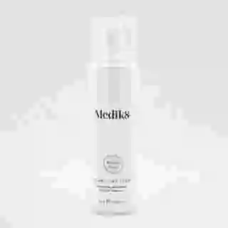 Medik8 Clarifying Foam Refreshing AHA/BHA Безмасляное очищающее средство от высыпаний с AHA / BHA