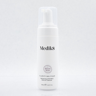 Medik8 Clarifying Foam Refreshing AHA/BHA Безмасляное очищающее средство от высыпаний с AHA / BHA