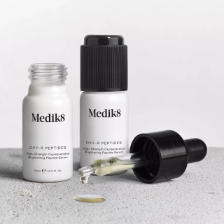 Medik8 Oxy-R Peptides Пептидна сироватка від пігментації з оксиресвератролом